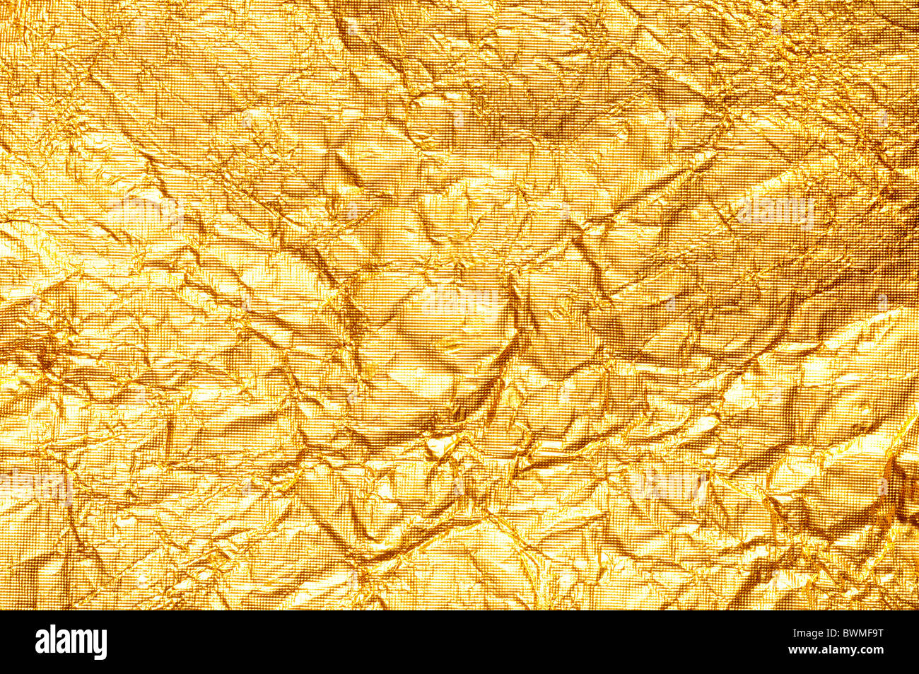 Lámina de oro arrugado fondo de textura horizontal Foto de stock