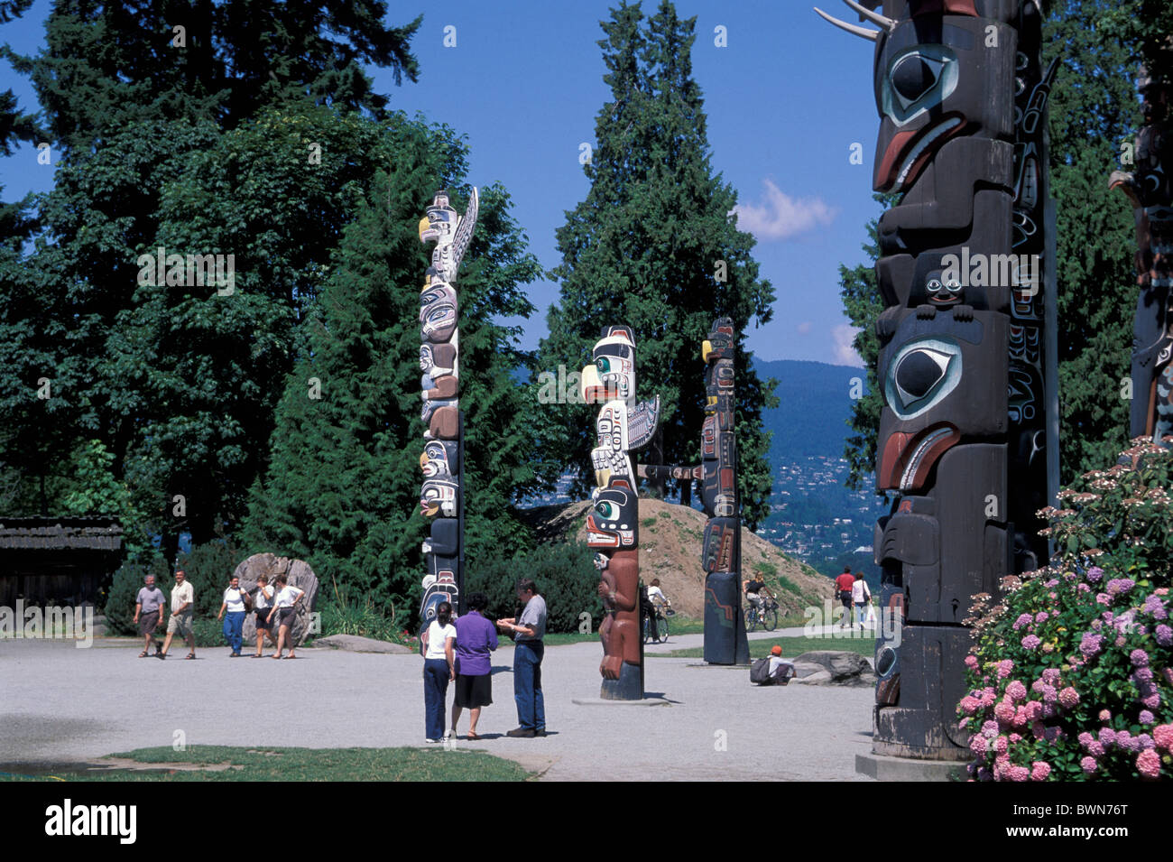 América América del Norte Canadá Tótem Stanley Park Vancouver, British Columbia, los nativos americanos indígenas p Foto de stock