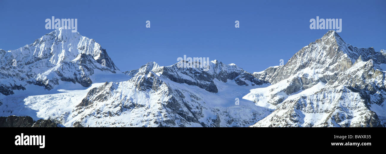 Montañas Ober Gabelhorn Dent Blanche paisaje paisaje panorama de los Alpes de Valais Zermatt Suiza Europa Zin Foto de stock
