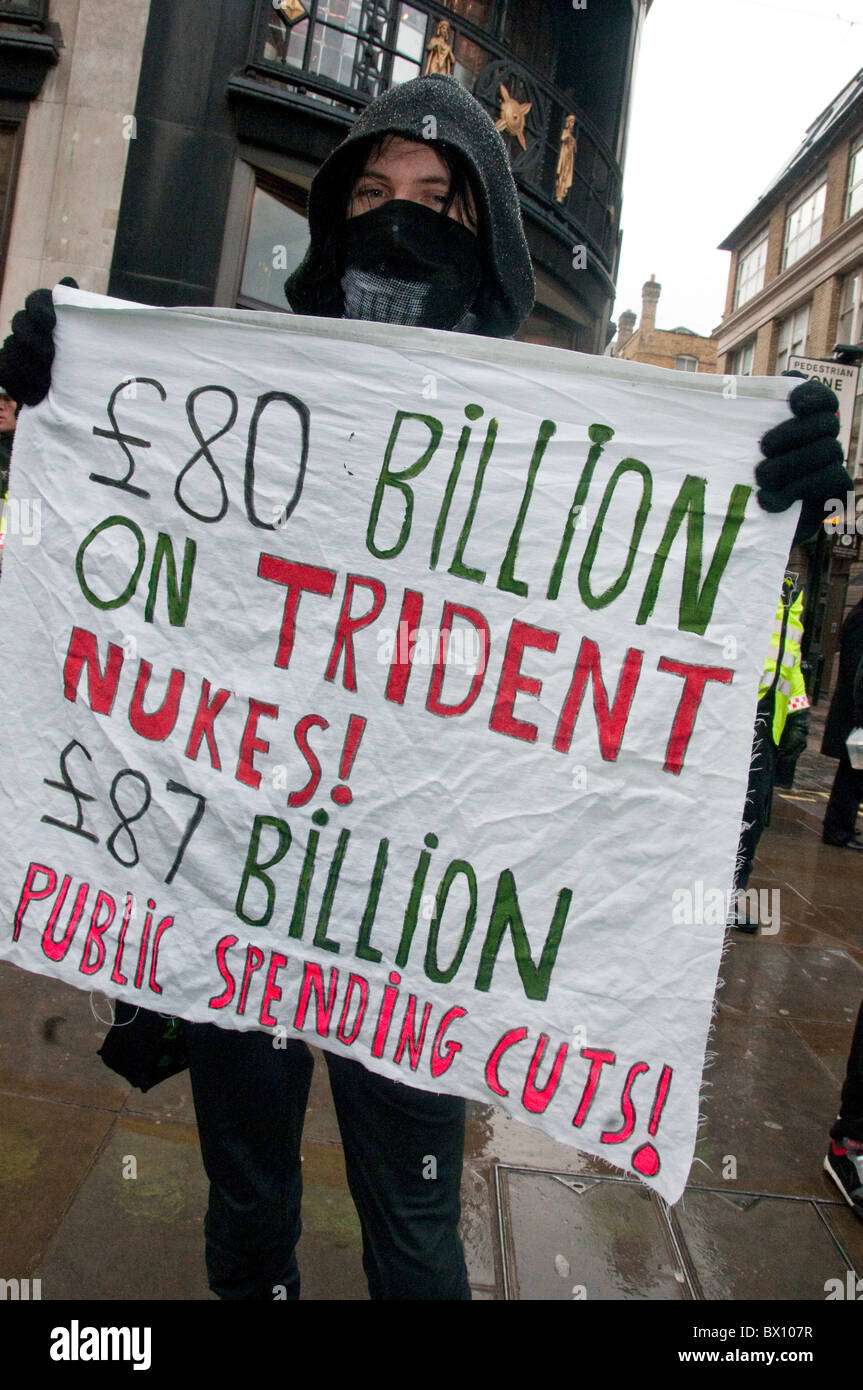 Anti-cortes protesta en Londres Foto de stock