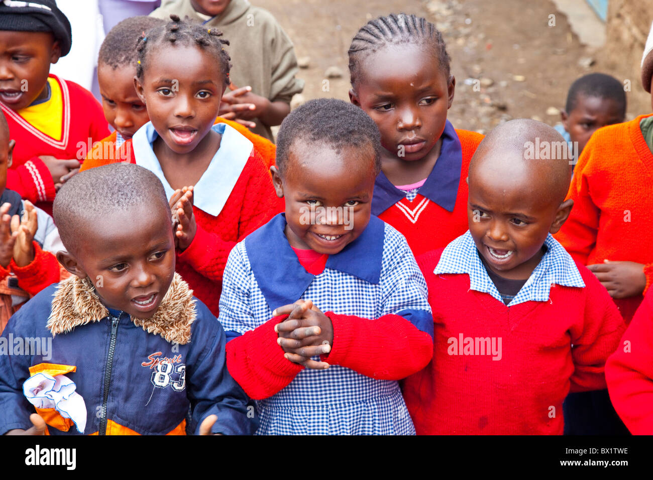 En preescolares Maji Mazuri Children's Center, Nairobi, Kenia Foto de stock
