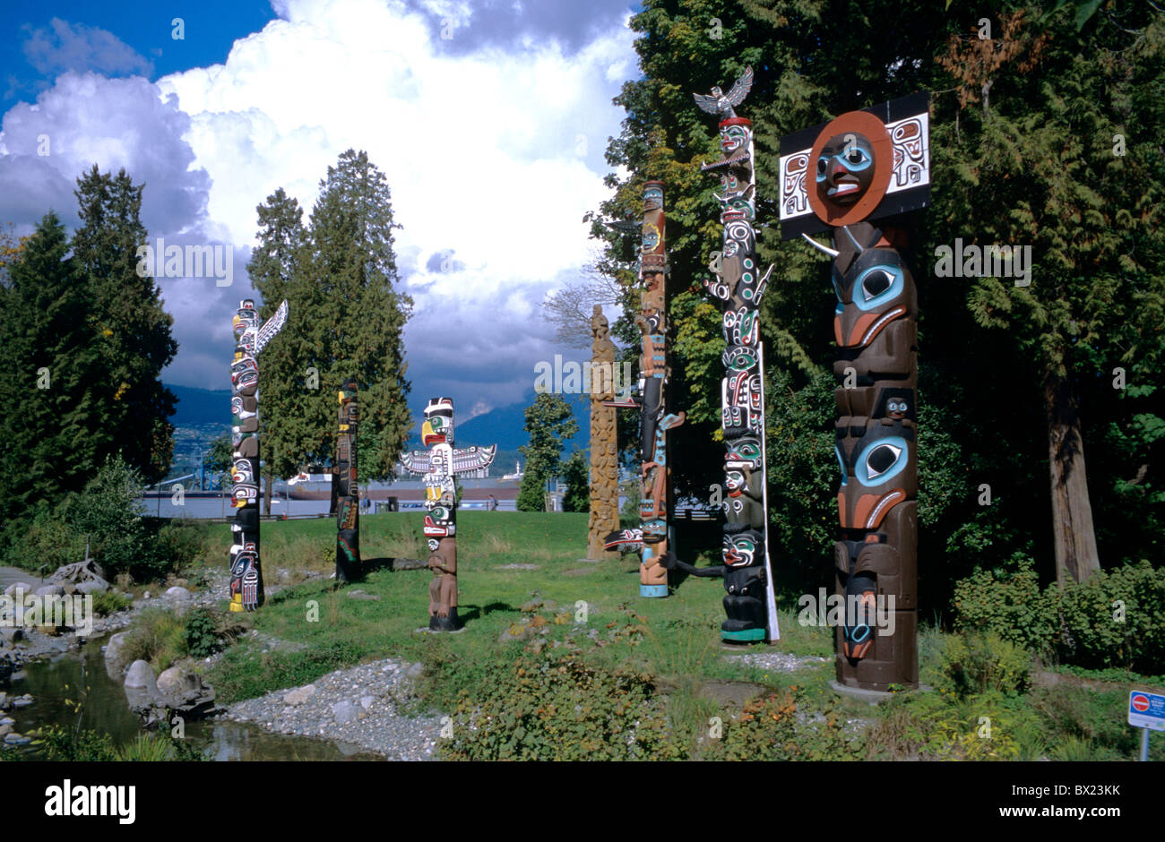 América América del Norte Canadá British Columbia de Vancouver, el parque Stanley Totem Totem Indios Nativos Americanos Foto de stock