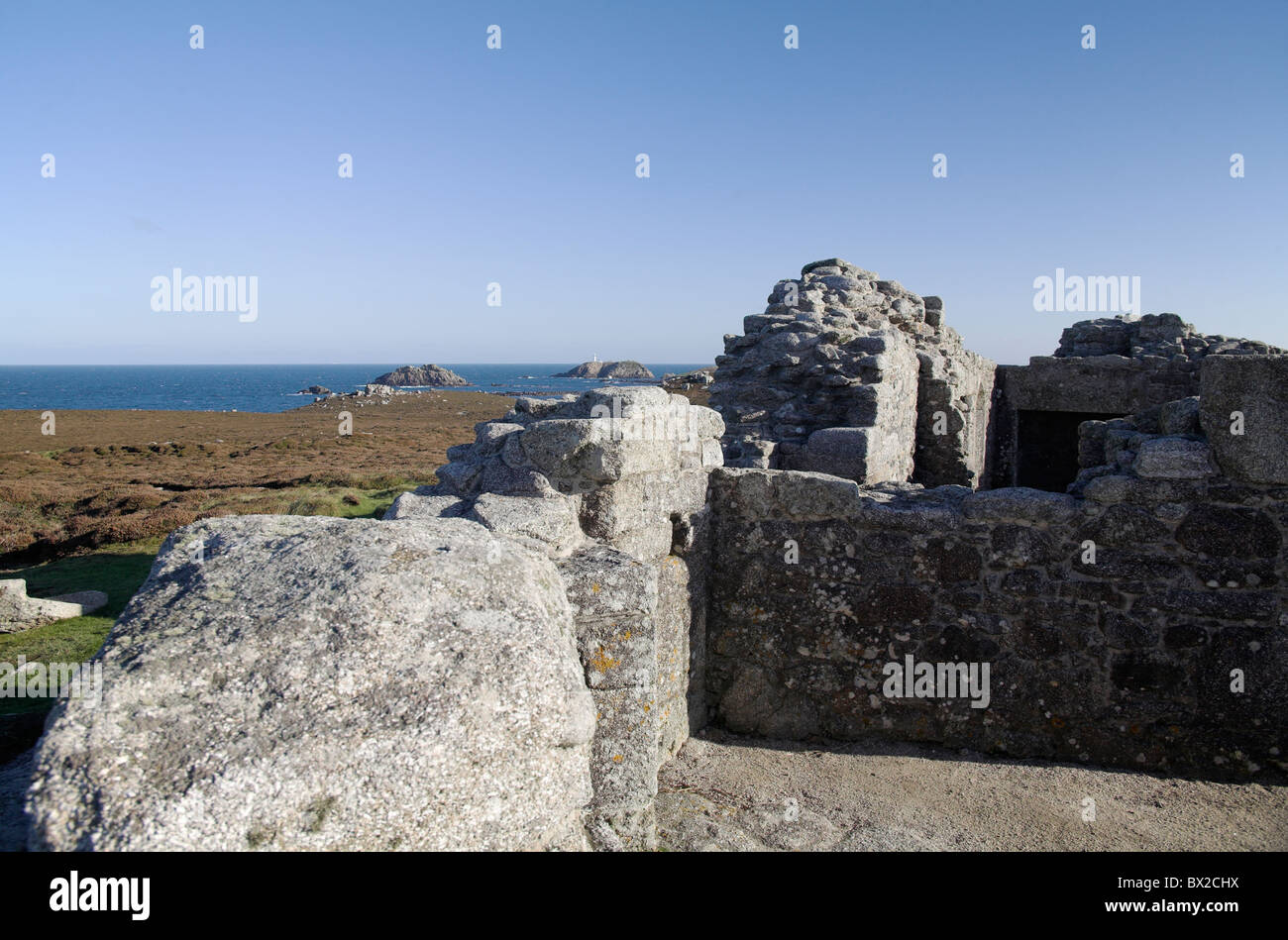 La ruina del Rey Carlos Castillo Tresco Isles of Scilly Cornwall UK Foto de stock