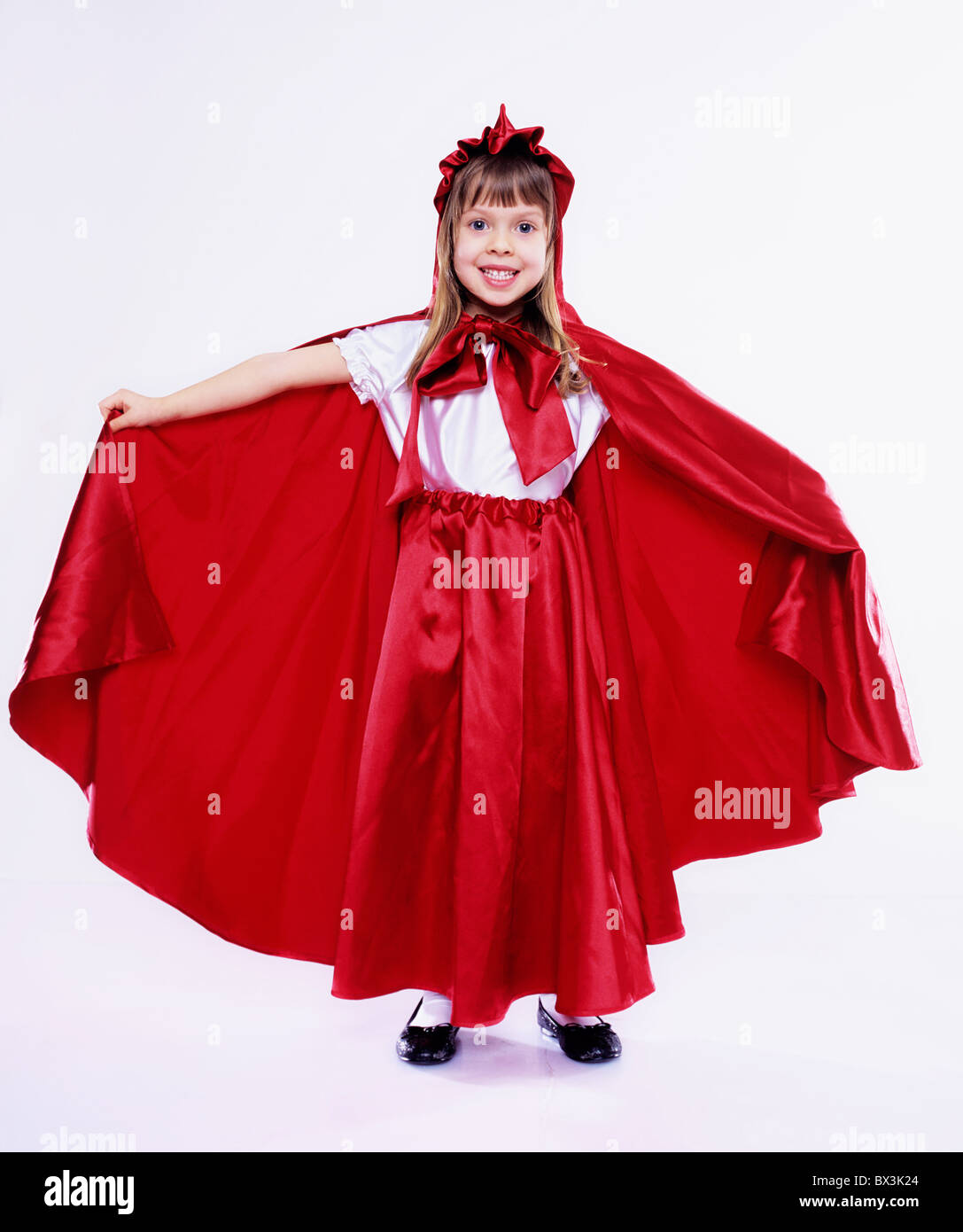 Vestida de Caperucita Roja disfraz Fotografía de stock - Alamy