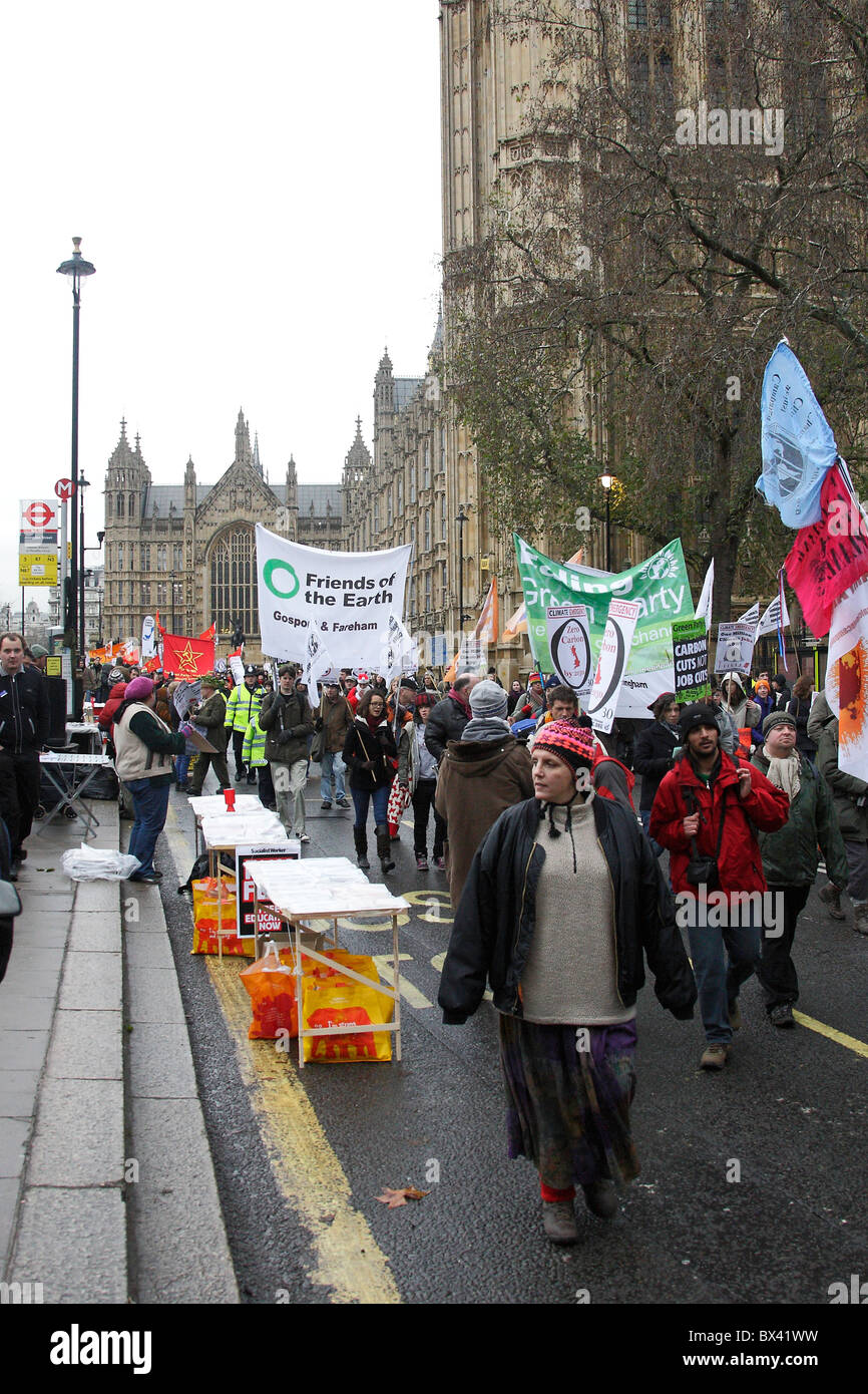 Cambio climático manifestantes cerca del parlamento Foto de stock