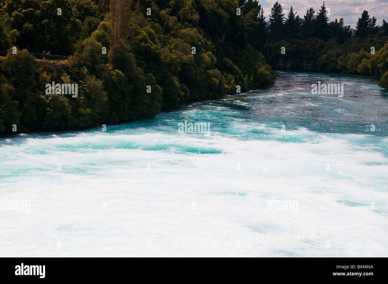 Cataratas Huka,Mirador ,el río Waikato,hojas,Lago,Taupo,cascada a