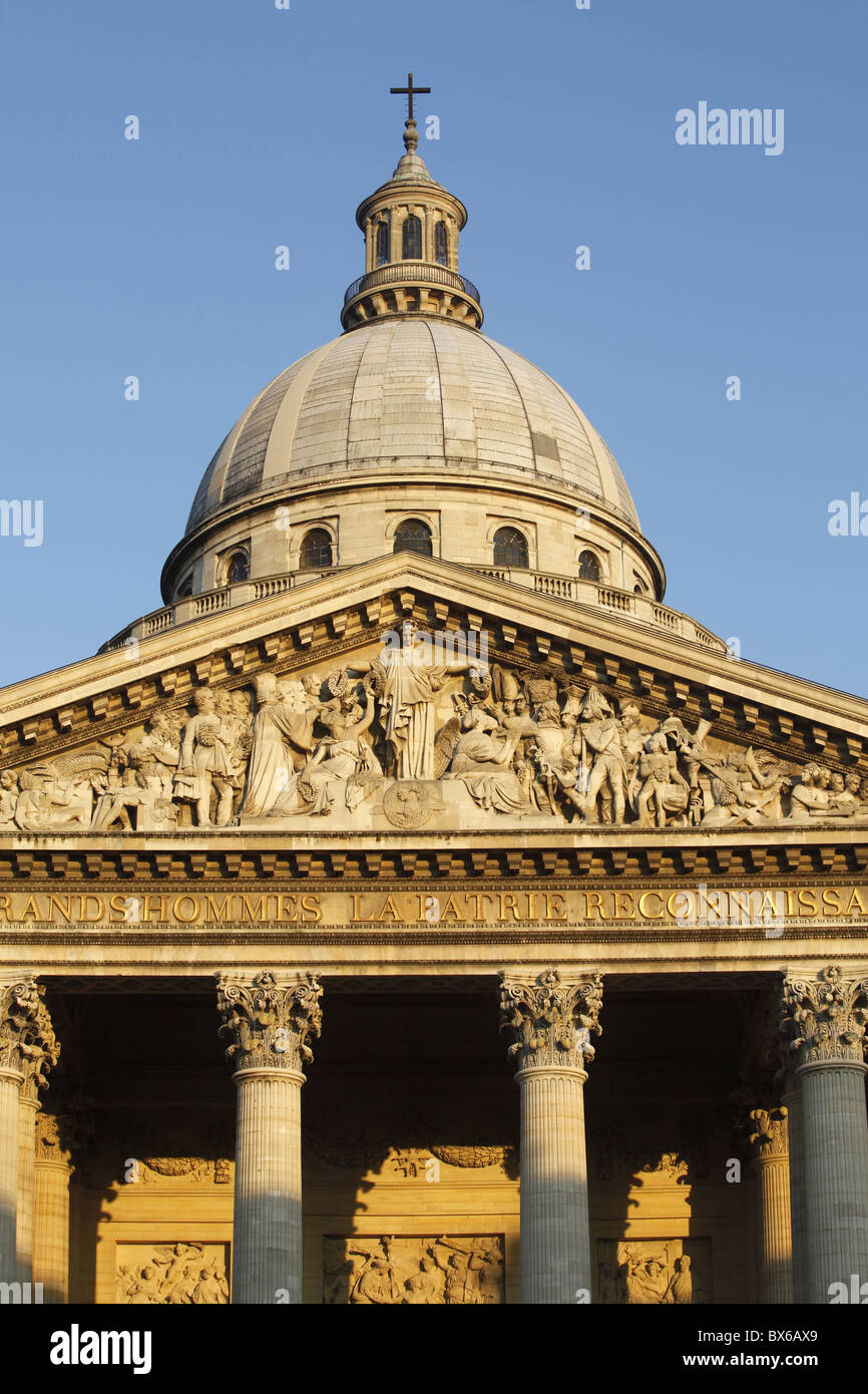 Domo, frontón y columnas del Panteón, en París, Francia, Europa Fotografía  de stock - Alamy