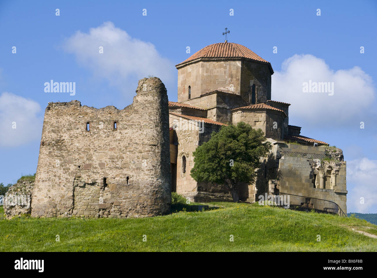 La iglesia de Jvari, Mtskheta, Sitio del Patrimonio Mundial de la UNESCO, Georgia, el Cáucaso, Asia Central, Asia Foto de stock