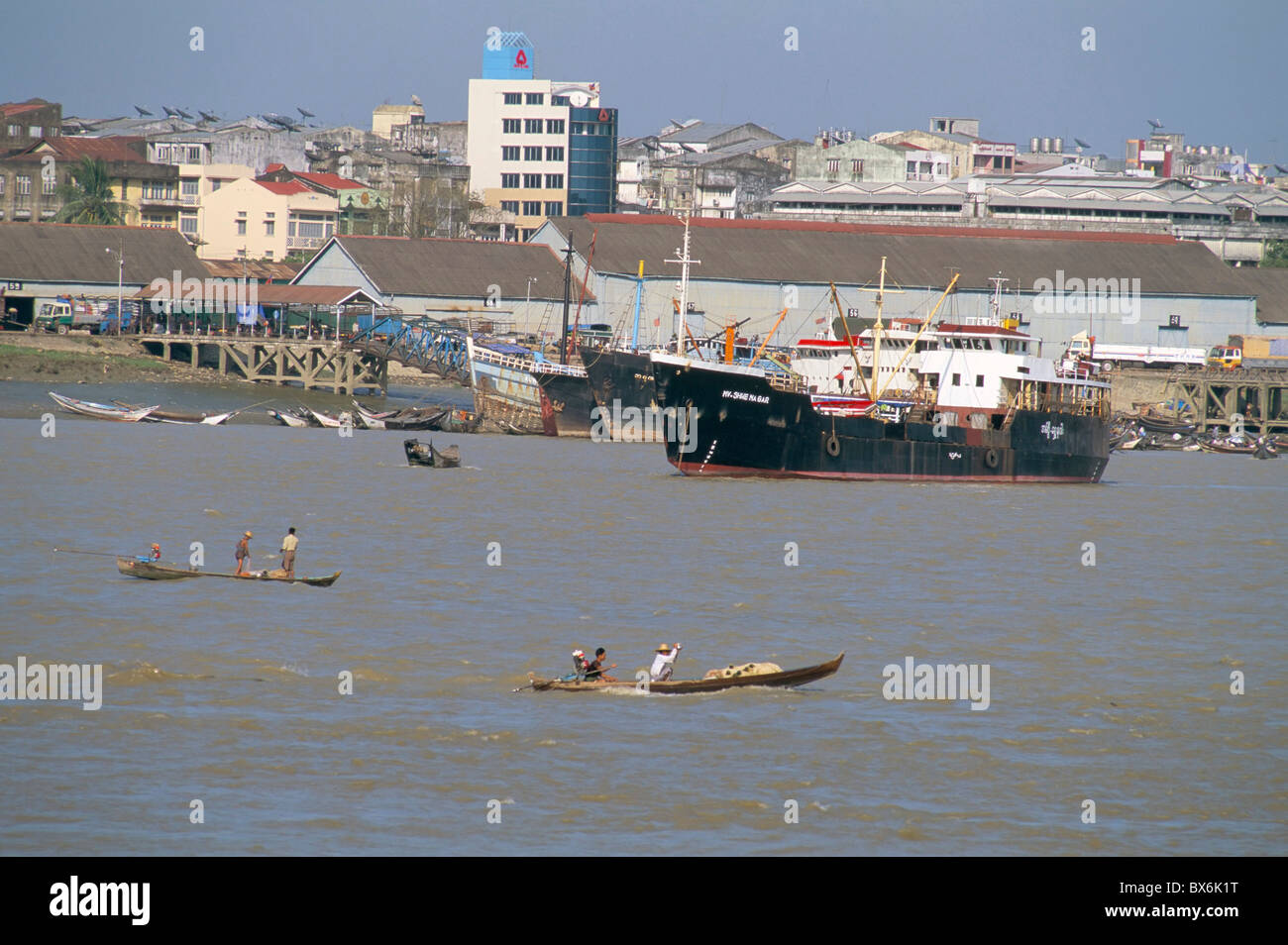 El puerto, Yangon (Rangún), Myanmar (Birmania), Asia Fotografía de stock -  Alamy