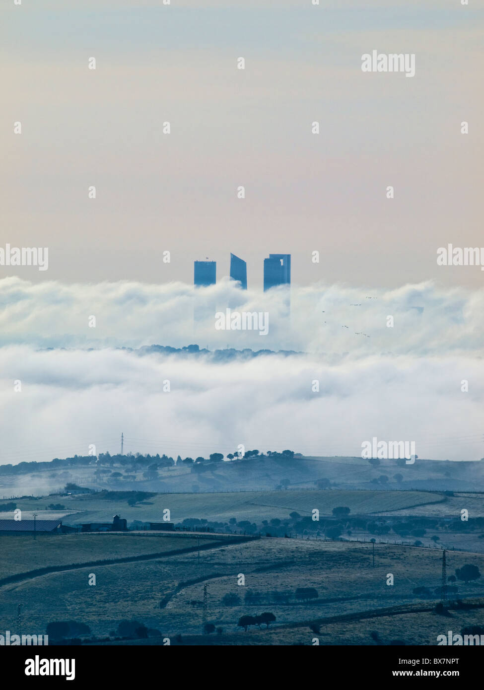 View of madrid from the torres blancas fotografías e imágenes de alta  resolución - Alamy