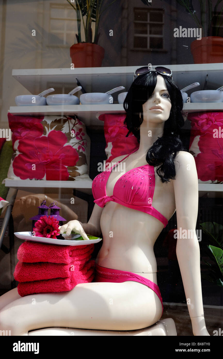 En el maniquí sexy shop en King Street South,zona peatonal, Dublín, Irlanda  Fotografía de stock - Alamy