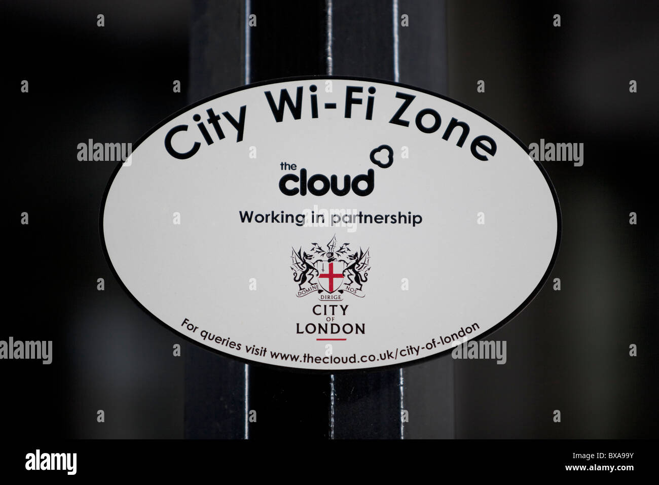 La nube signo de zona wi-fi, Londres, Reino Unido. Foto de stock