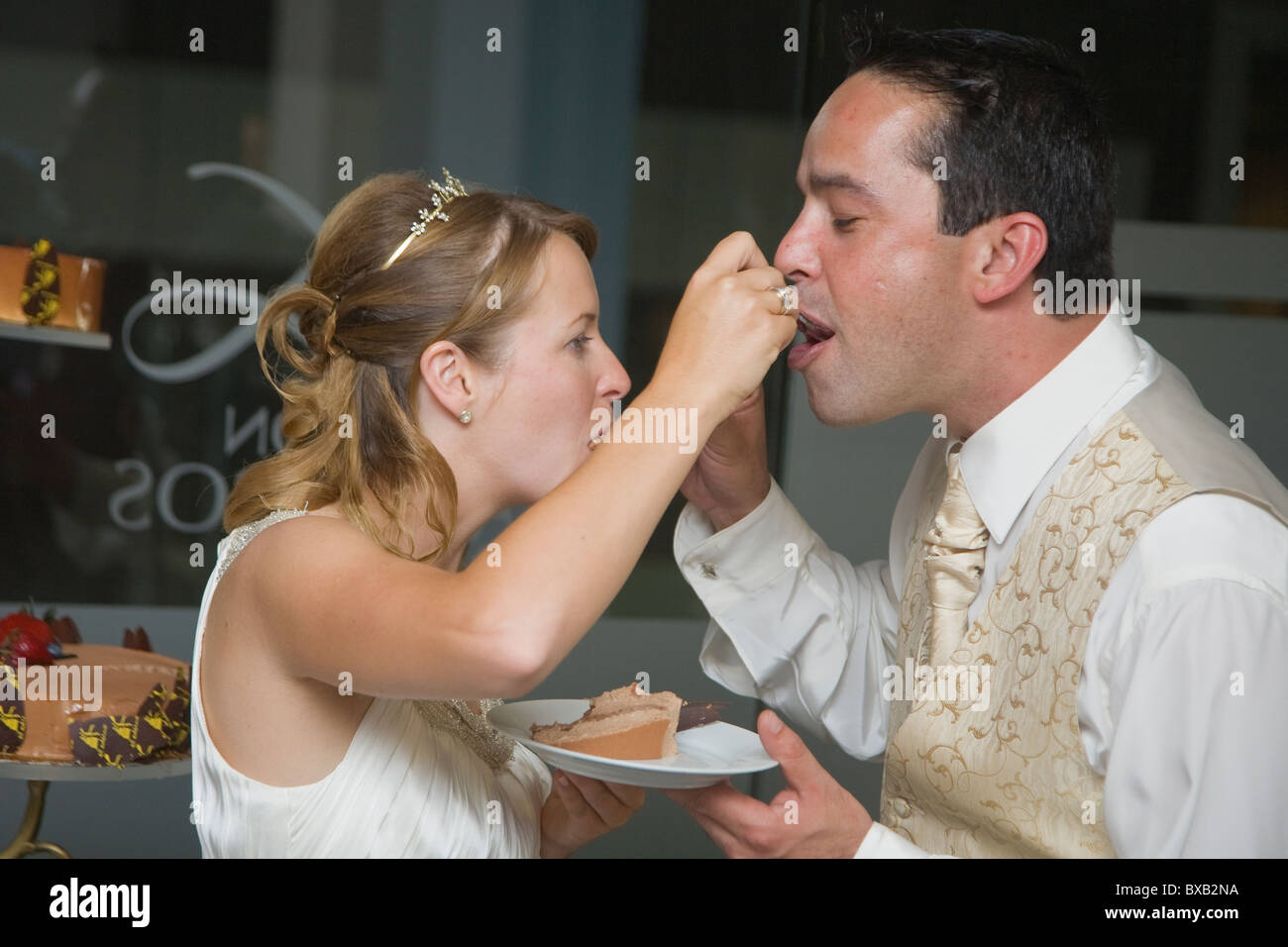 La novia y el novio los disparos de una boda española. Bonita serie de fotos de momentos clave. Foto de stock