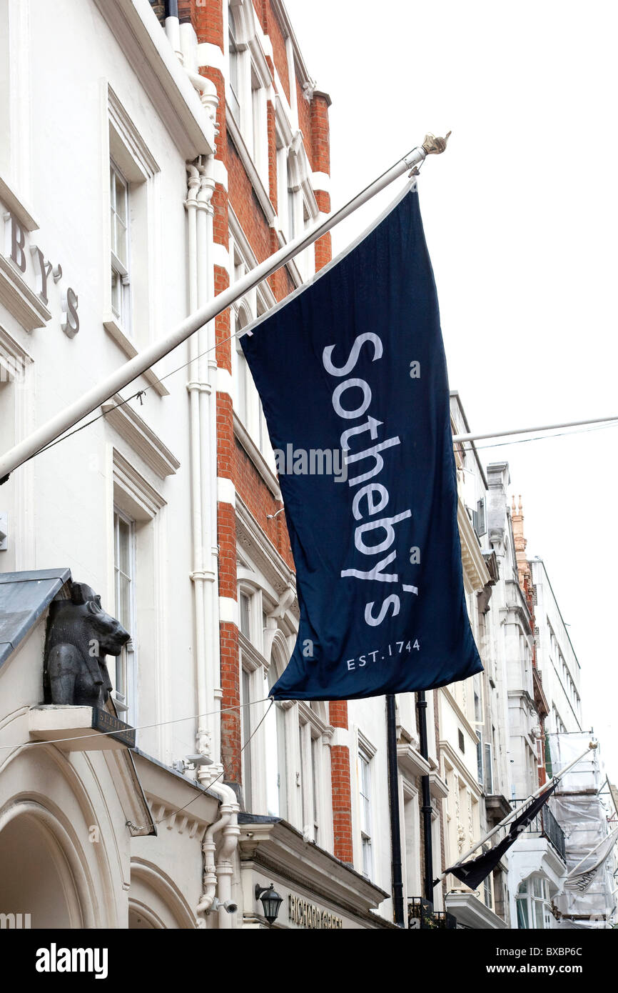 La casa de subastas Sotheby's en Londres, Inglaterra, Reino Unido, Europa Foto de stock