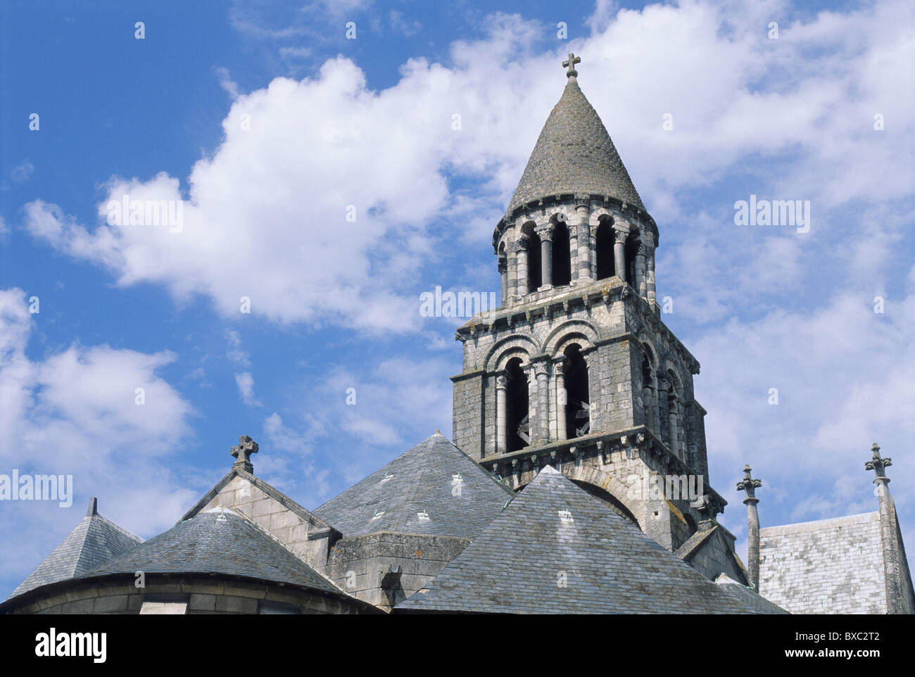 Iglesia de notre dame la grande de poitiers fotografías e imágenes de