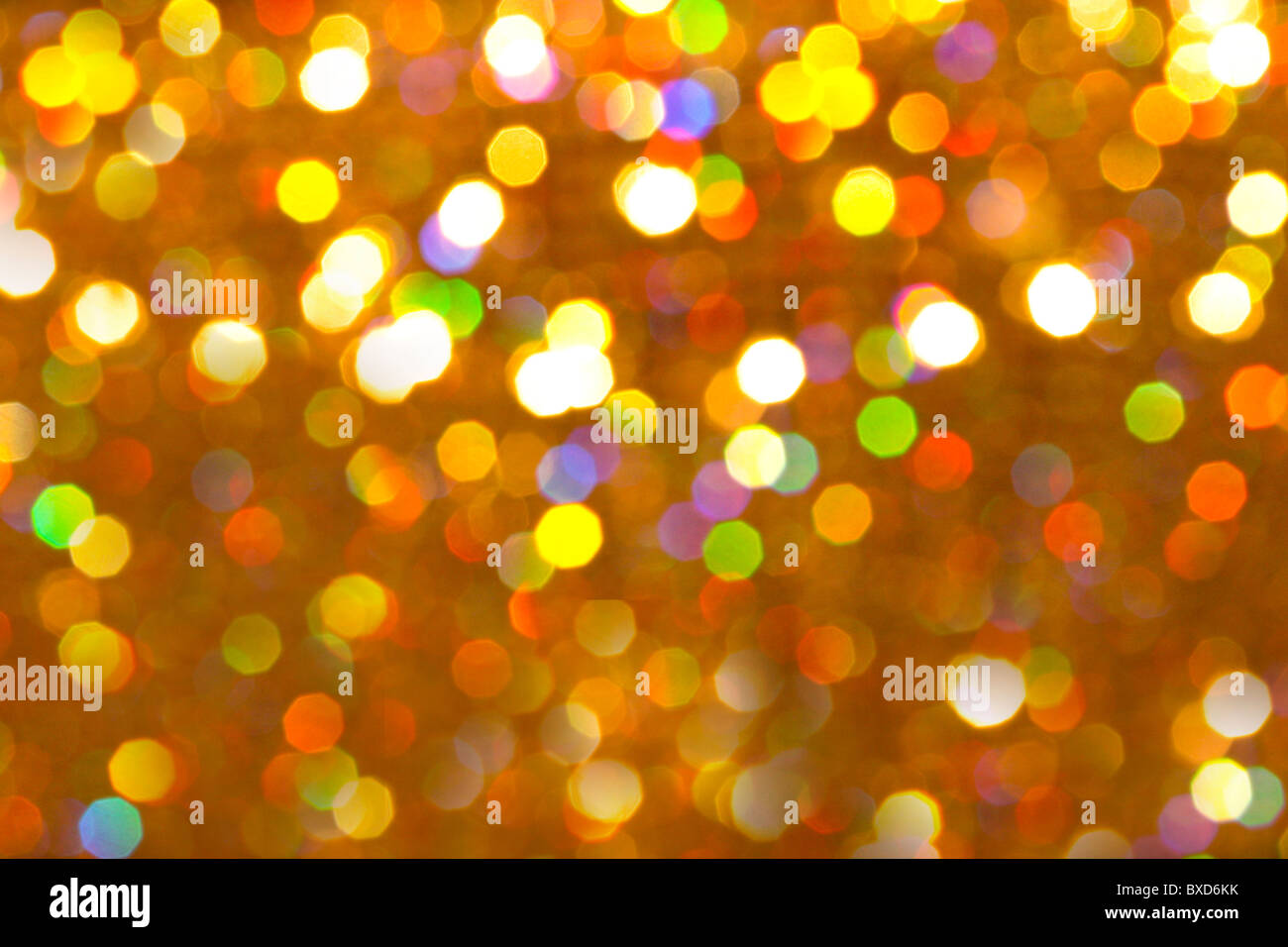 Resumen El patrón de luces de colores borrosas y desenfocadas. Foto de stock