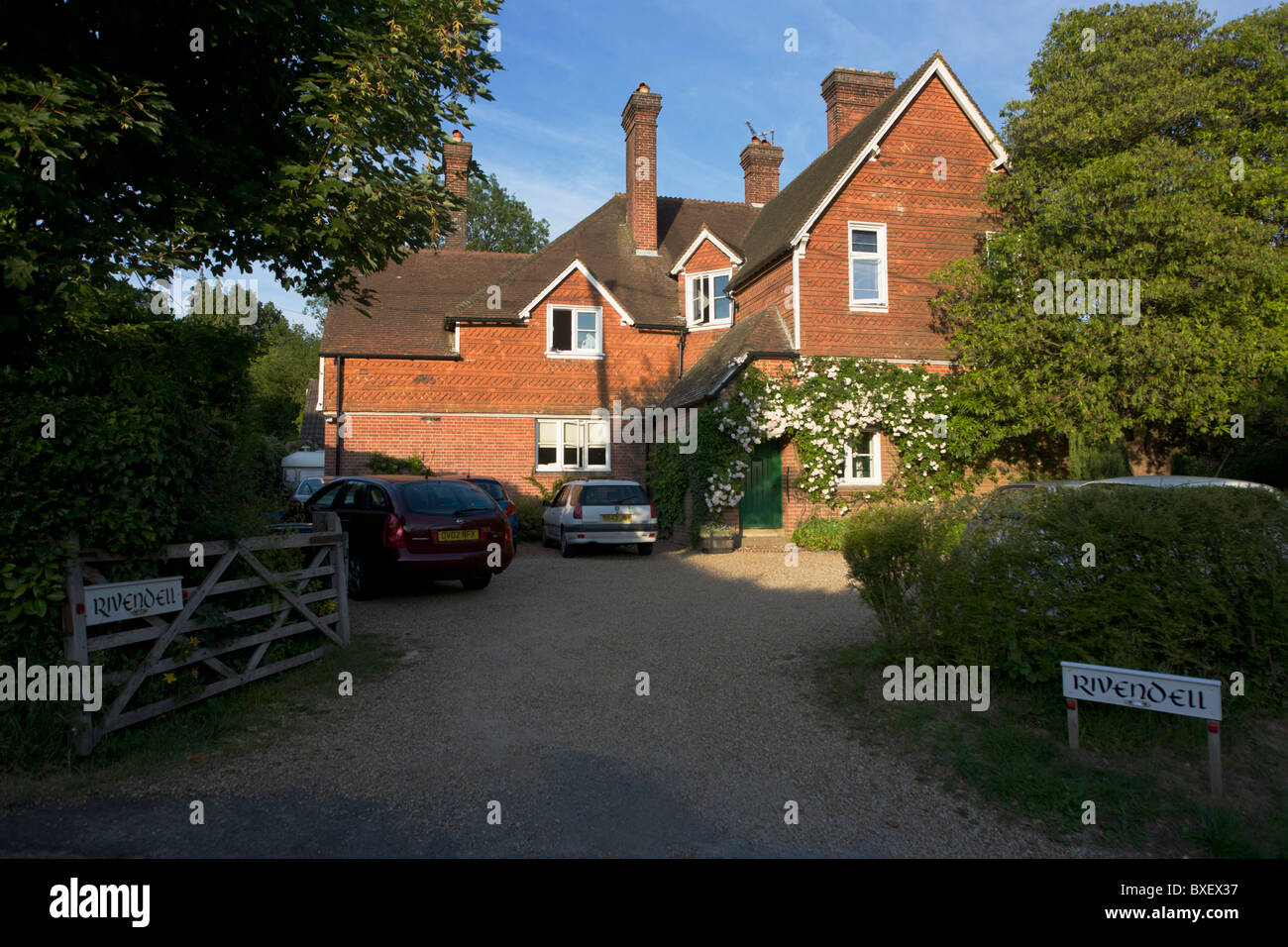 Antigua rectoría Victoriana ahora hogar del Centro de Retiro Budista Rivendell, East Sussex, Inglaterra. Foto de stock