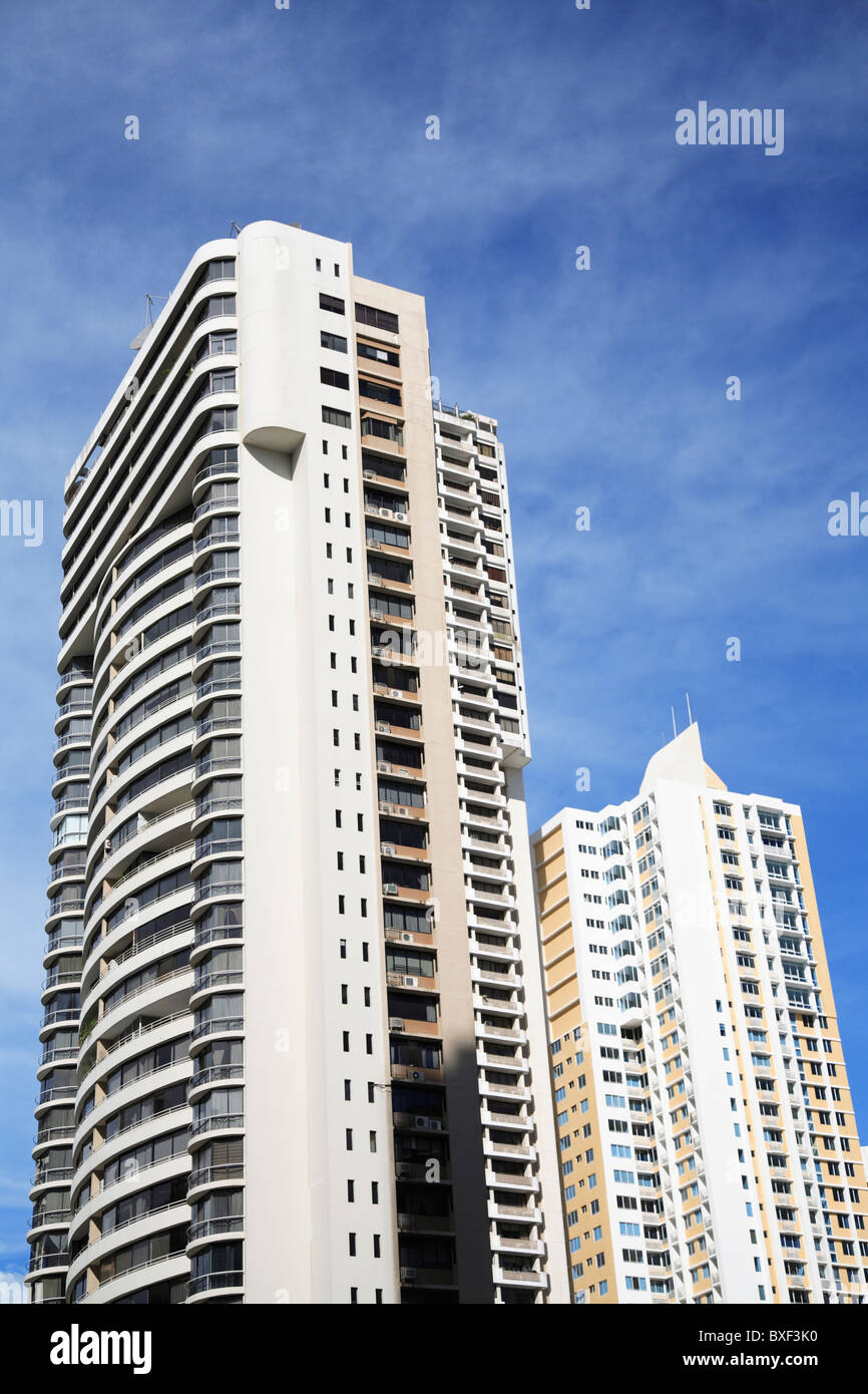 Altos edificios de apartamentos. Punta Paitilla, Ciudad de Panamá