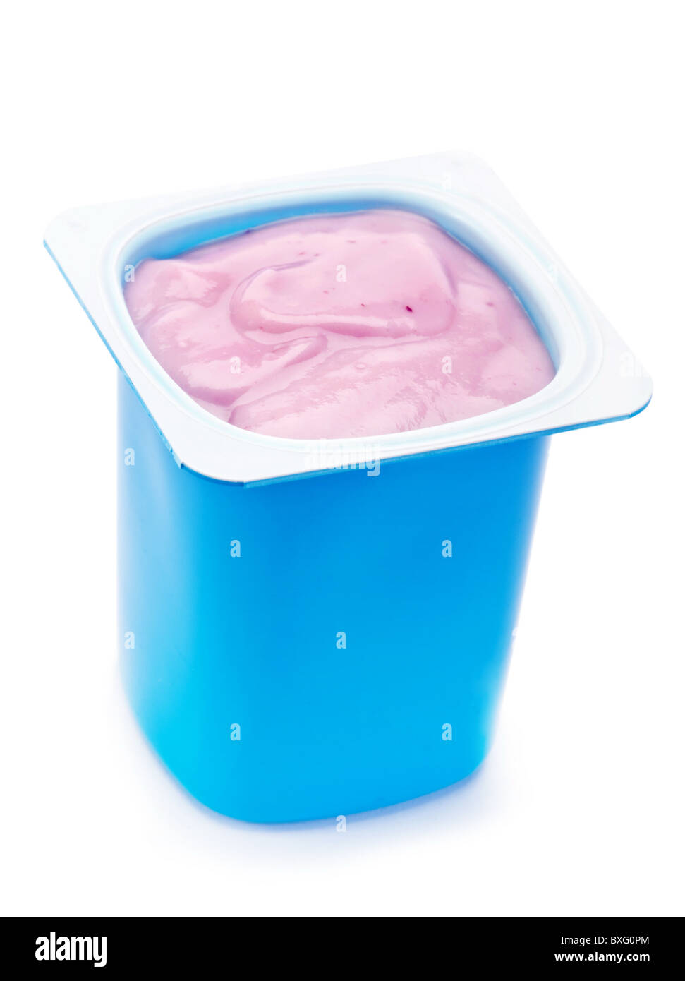 Yogur en caja azul Fotografía de stock - Alamy