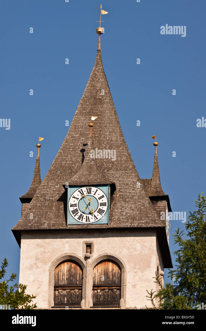 Catedral reloj fotografías e imágenes de alta resolución - Alamy