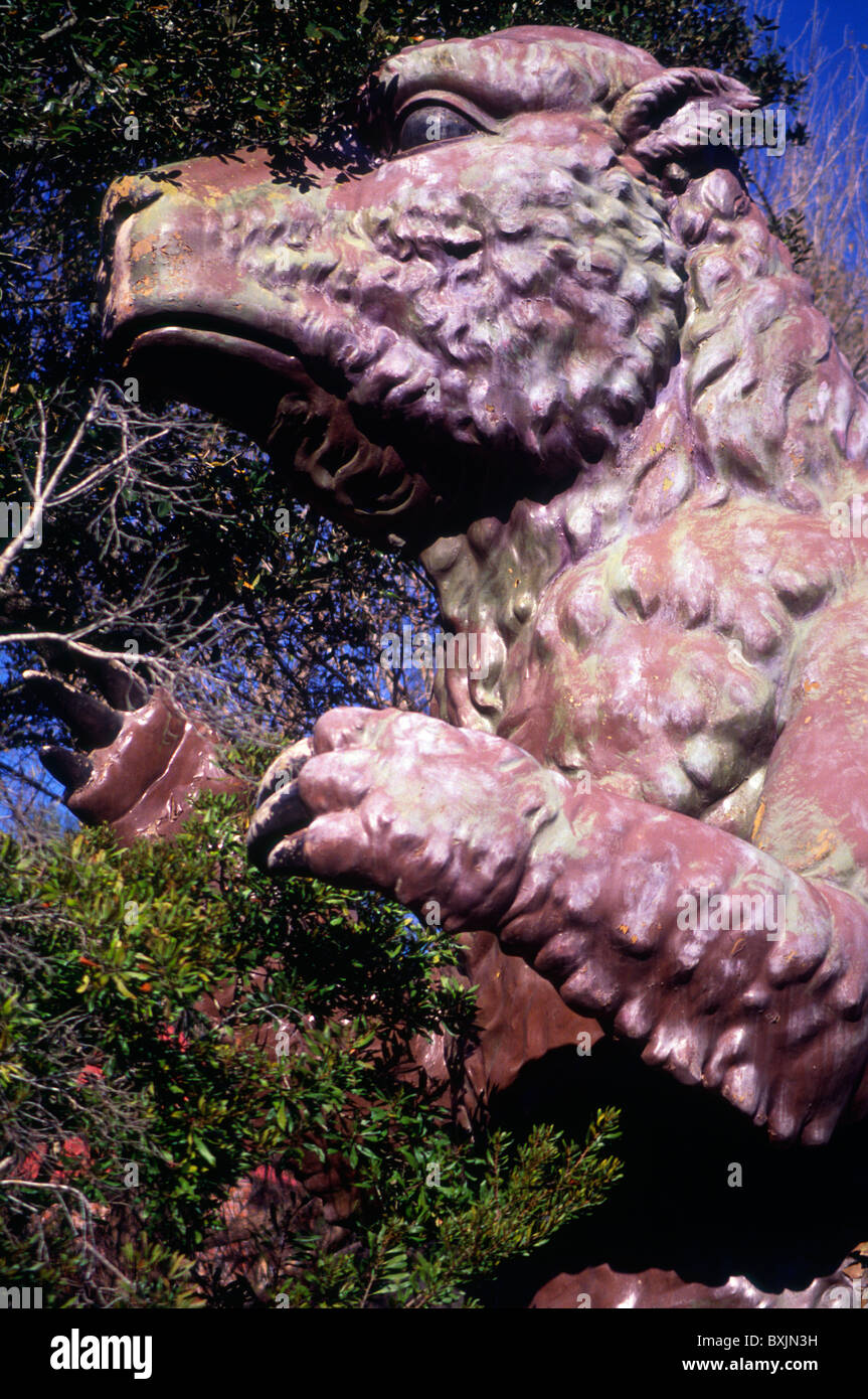 Estatua de animales monstruo figura zoo Nueva Orleans EEUU Fotografía de  stock - Alamy