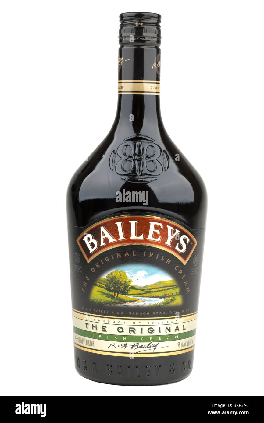 Una botella de litro de licor de crema irlandesa Baileys original Foto de stock