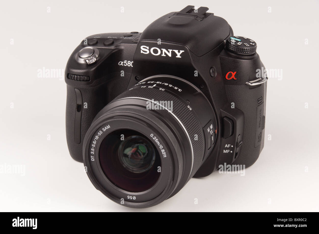 Sony Alpha 580 (2010) - Cámara digital SLR - con lente Fotografía de stock  - Alamy
