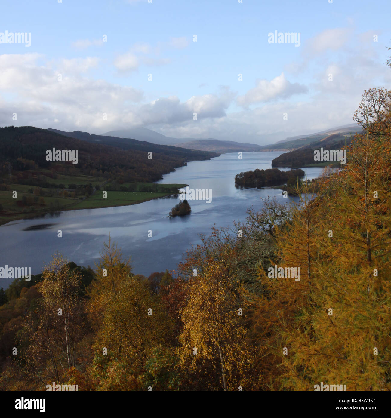 Loch tummel de Queen's view en el otoño de Escocia, octubre de 2009 Foto de stock