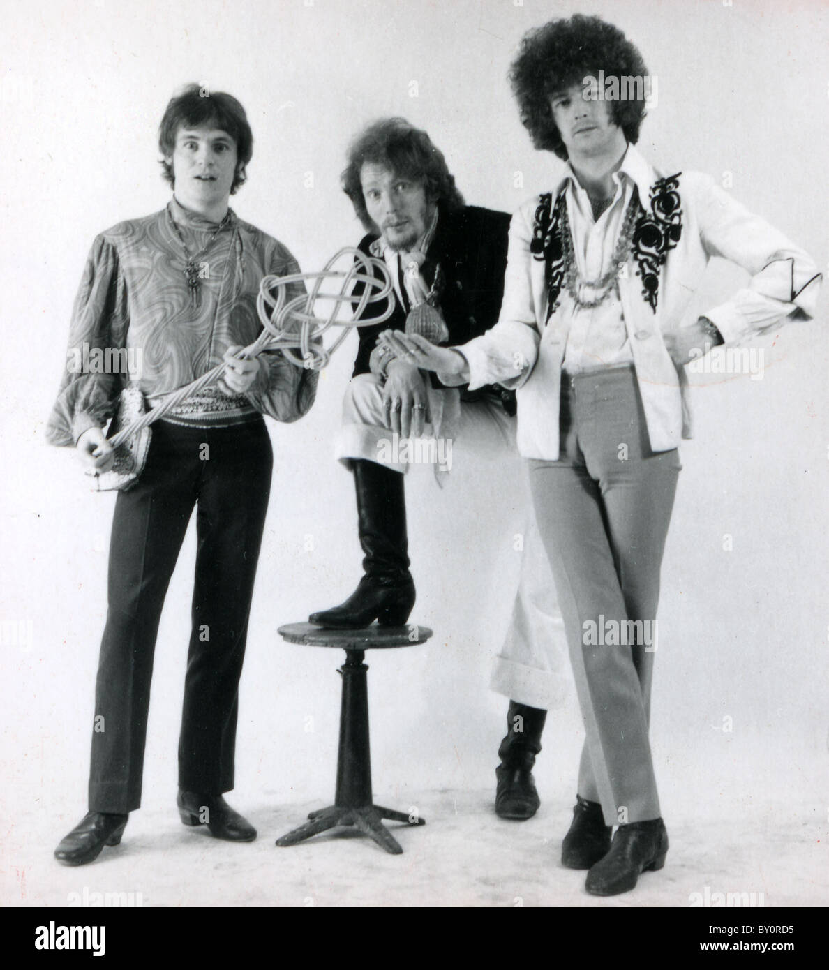 Crema grupo rock británico en 1966 de l Jack Bruce, Ginger Baker, Eric