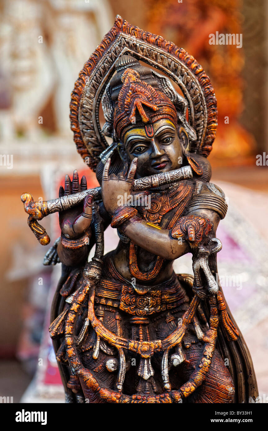 Estatua de Krishna. Adoraban deidad Hindú hindú Foto de stock