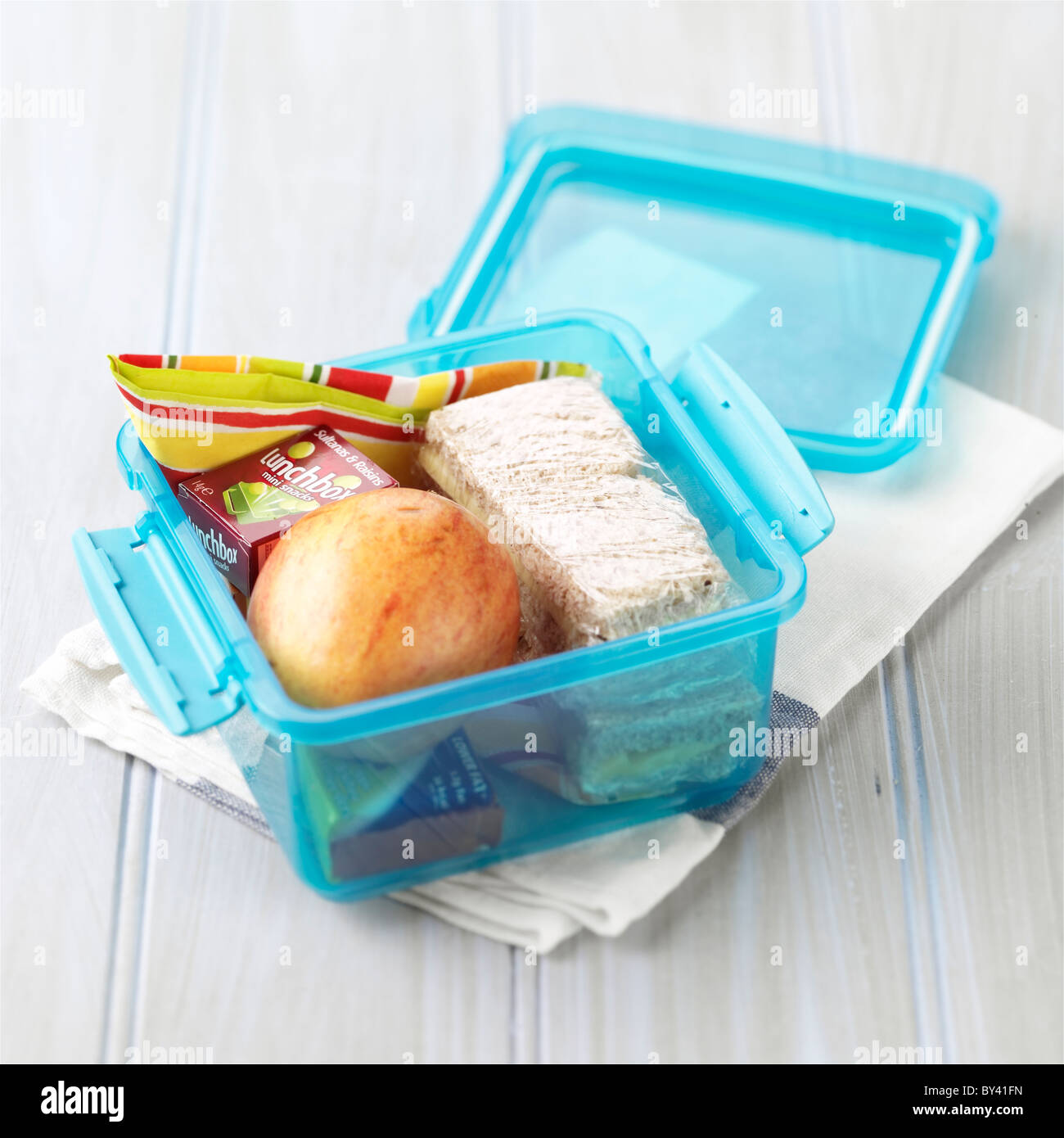 Box Lunch/ packed lunch para niños Fotografía de stock - Alamy