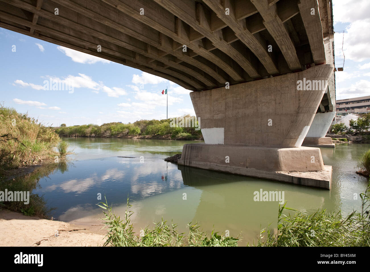 Puente internacional lincoln juarez fotografías e imágenes de alta