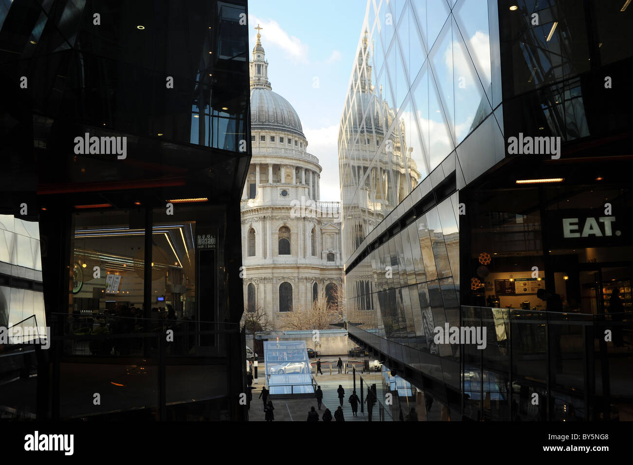 Un nuevo cambio Shopping Centre, Londres, Inglaterra Foto de stock