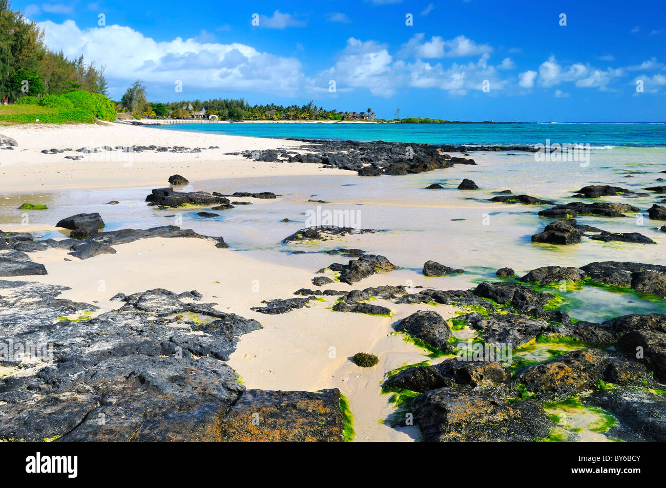Playa Pública en Pomponette en el sur de la isla cerca de Riambel, Savanne, Mauricio. Foto de stock