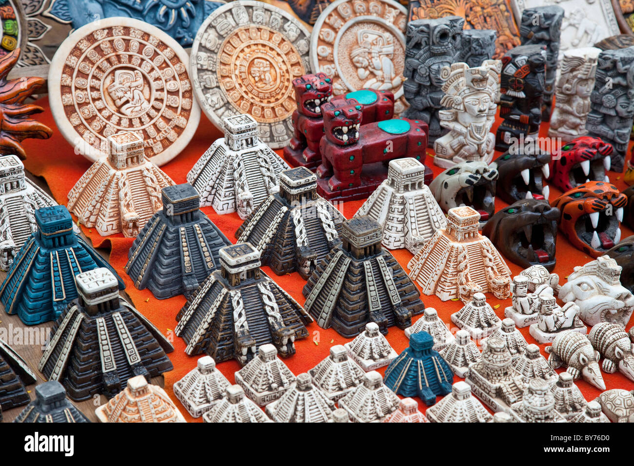 Souvenir Maya, Chichen Itza, México Fotografía de stock - Alamy