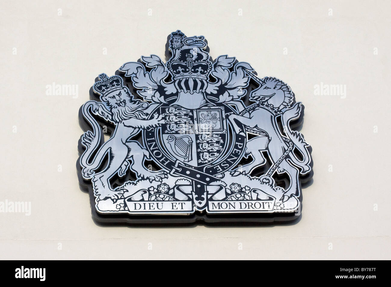 Dieu et mon droit placa Escudo Real Fotografía de stock Alamy
