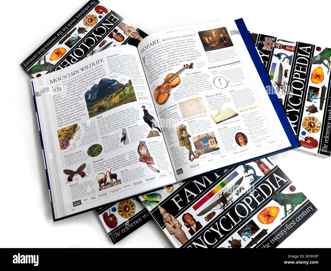 Gran Enciclopedia abierta en la página de Mozart Foto de stock