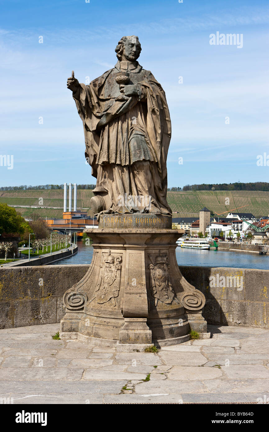 estátua de santos cirilo e metódio na ponte charles karluv most