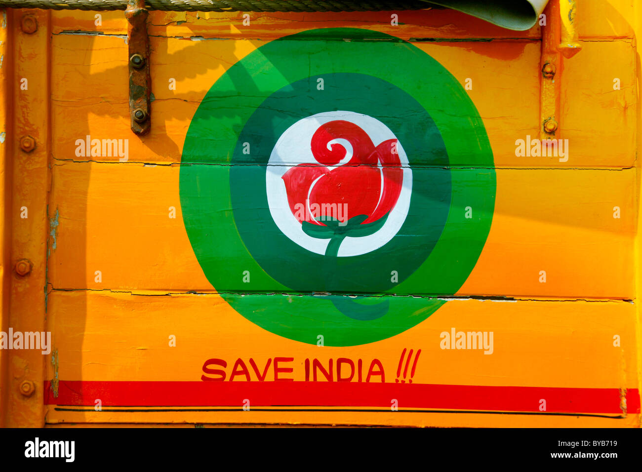 Guardar la India, pintura sobre un camión, Cochin, Kochi, Kerala, India, Asia Foto de stock