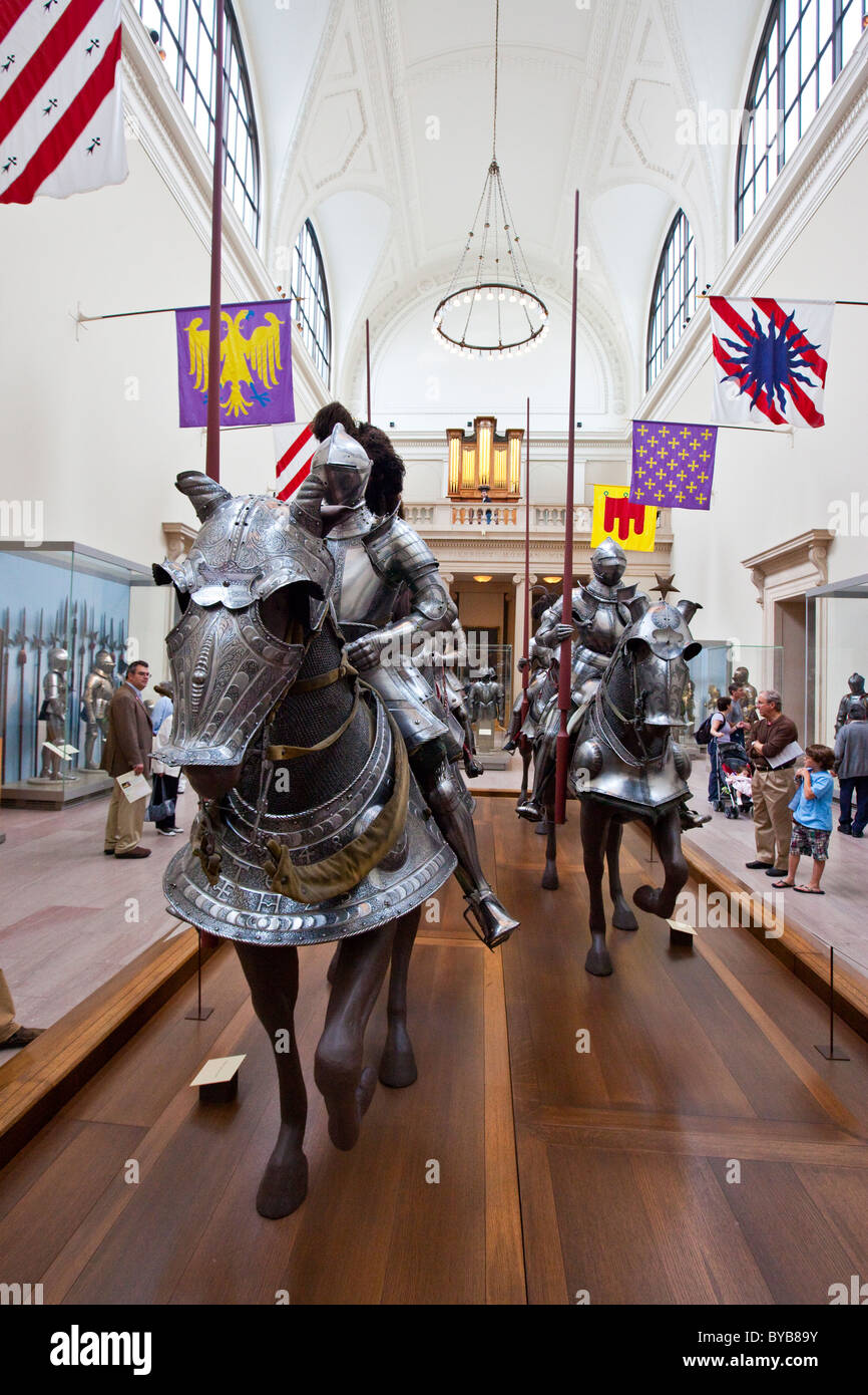 Armas y armaduras en el Museo Metropolitano de Arte Fotografía de stock