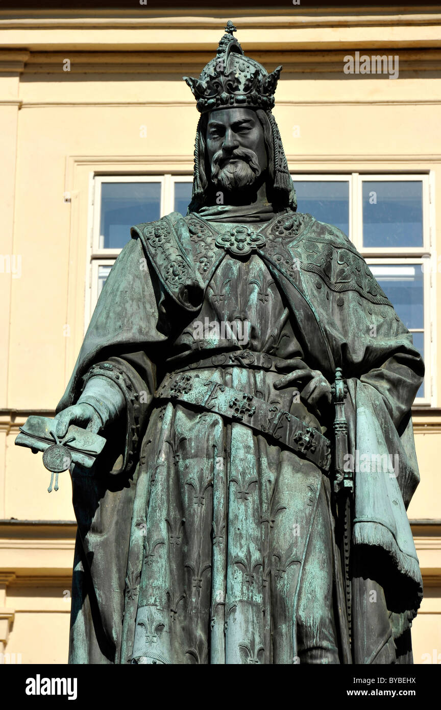 Estatua en bronce, el monumento del