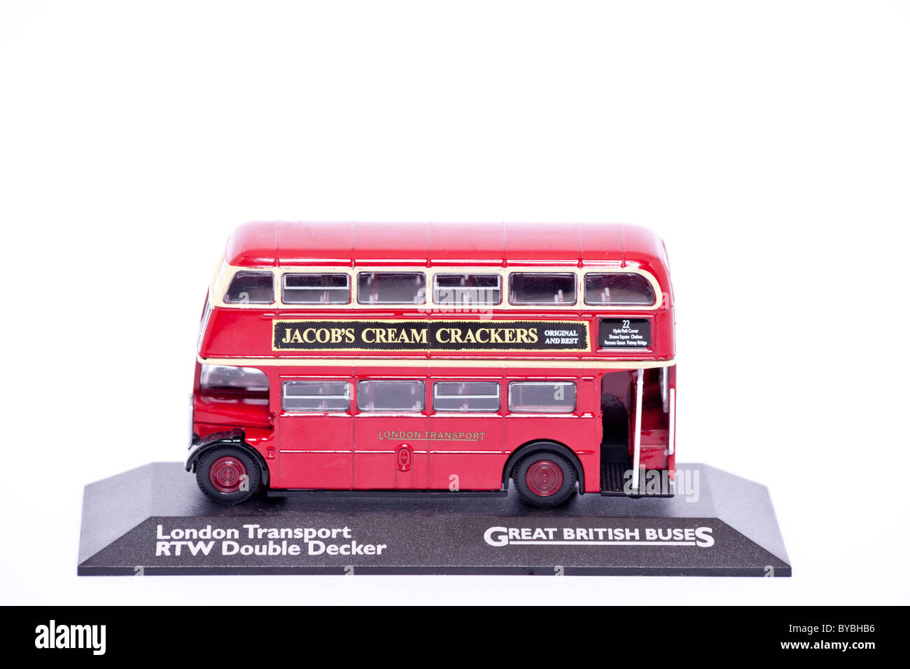 Un modelo de juguete double decker bus sobre un fondo blanco. Foto de stock