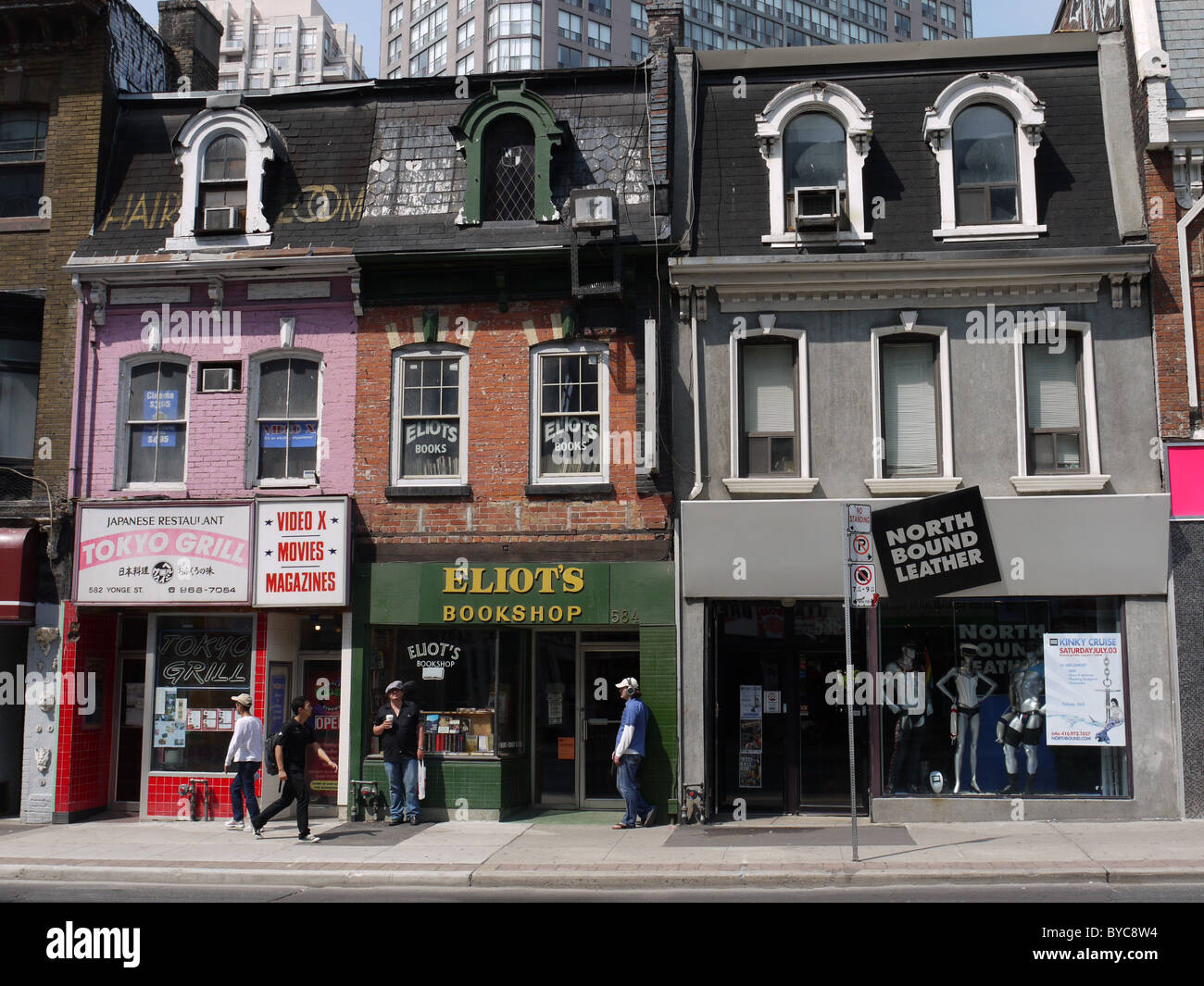 Toronto, antiguos escaparates victoriano en Yonge Street Foto de stock