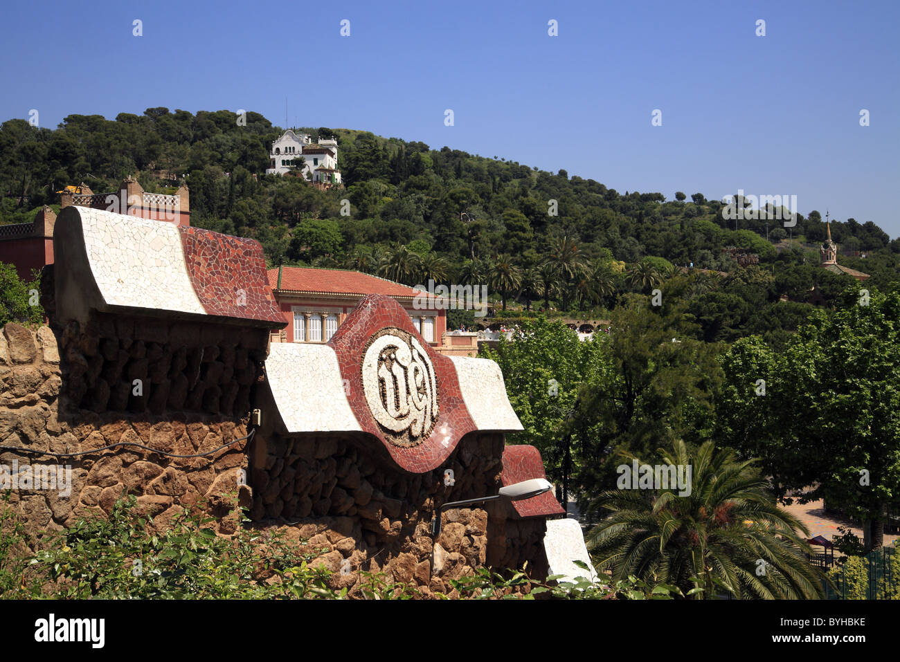 El parque Guell de Gaudí en Barcelona, Cataluña, España Foto de stock