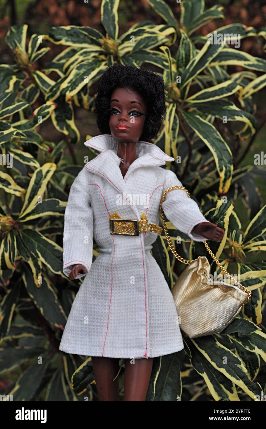 Vintage mod era amigo muñeca Barbie, Julia, 1970-1971 Fotografía de stock -  Alamy