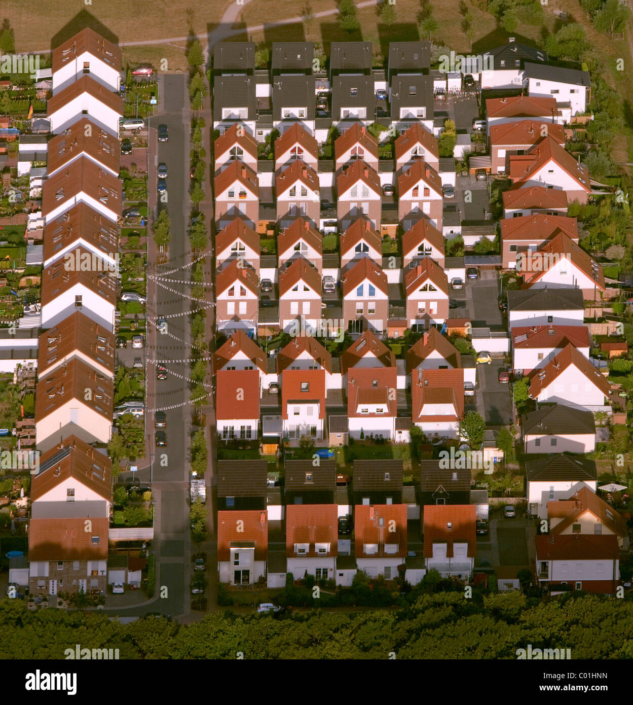 Vista aérea, adosados, urbanización, Berliner Strasse street, Gladbeck, Ruhrgebiet zona, Renania del Norte-Westfalia Foto de stock