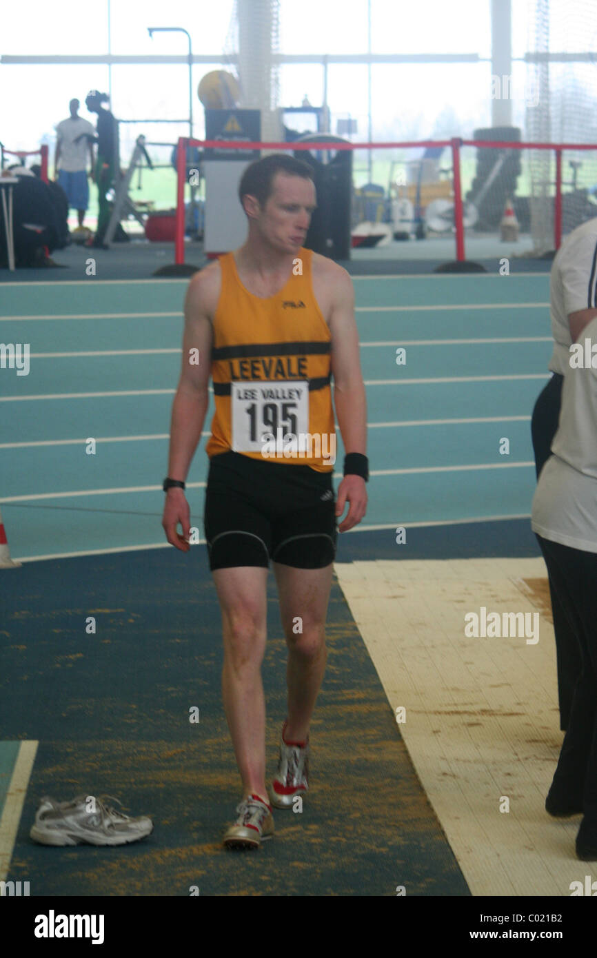 Denis Finnegan, Puente Largo, Lee Valley CA Lee Valley, Pista de Atletismo, Londres Juegos de Interior después de que el salto de longitud. Foto de stock