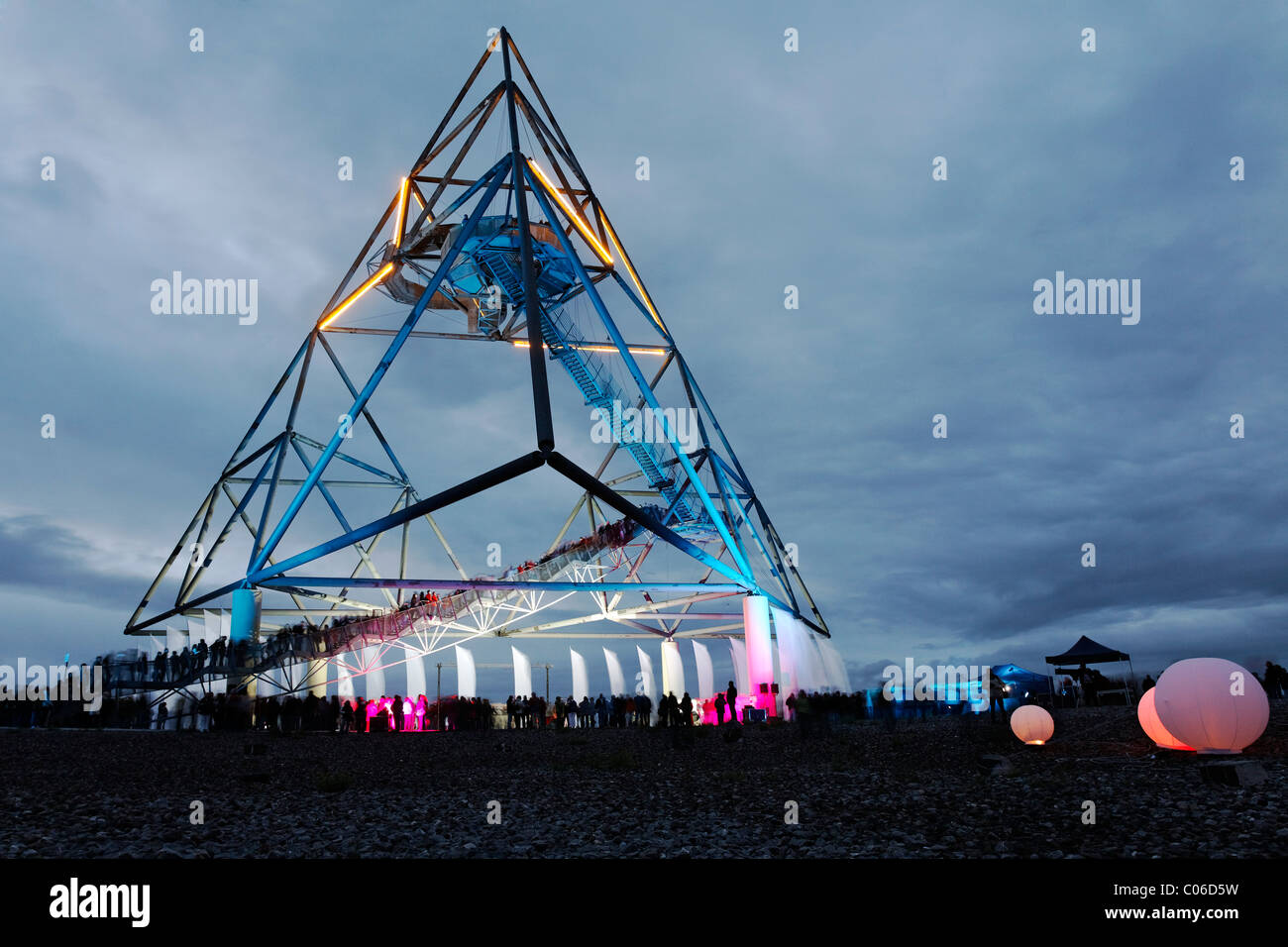 Noche de verano show en el tetraedro, Extraschicht, noche de cultura industrial, volcado en Bottrop, área de Ruhrgebiet Foto de stock