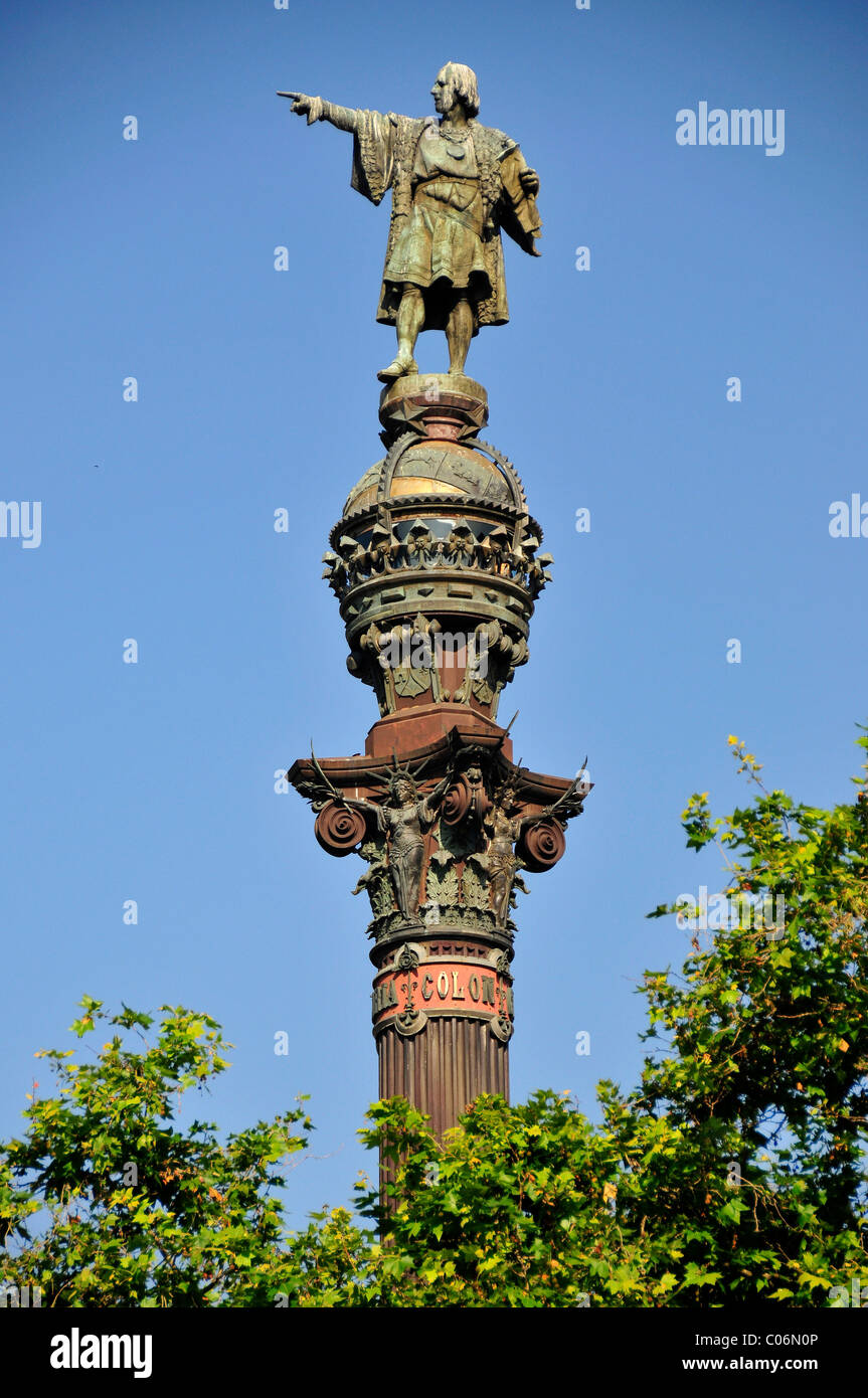 Estatua de Colón en el Puerto Viejo, Barcelona, España, Península Ibérica, Europa Foto de stock