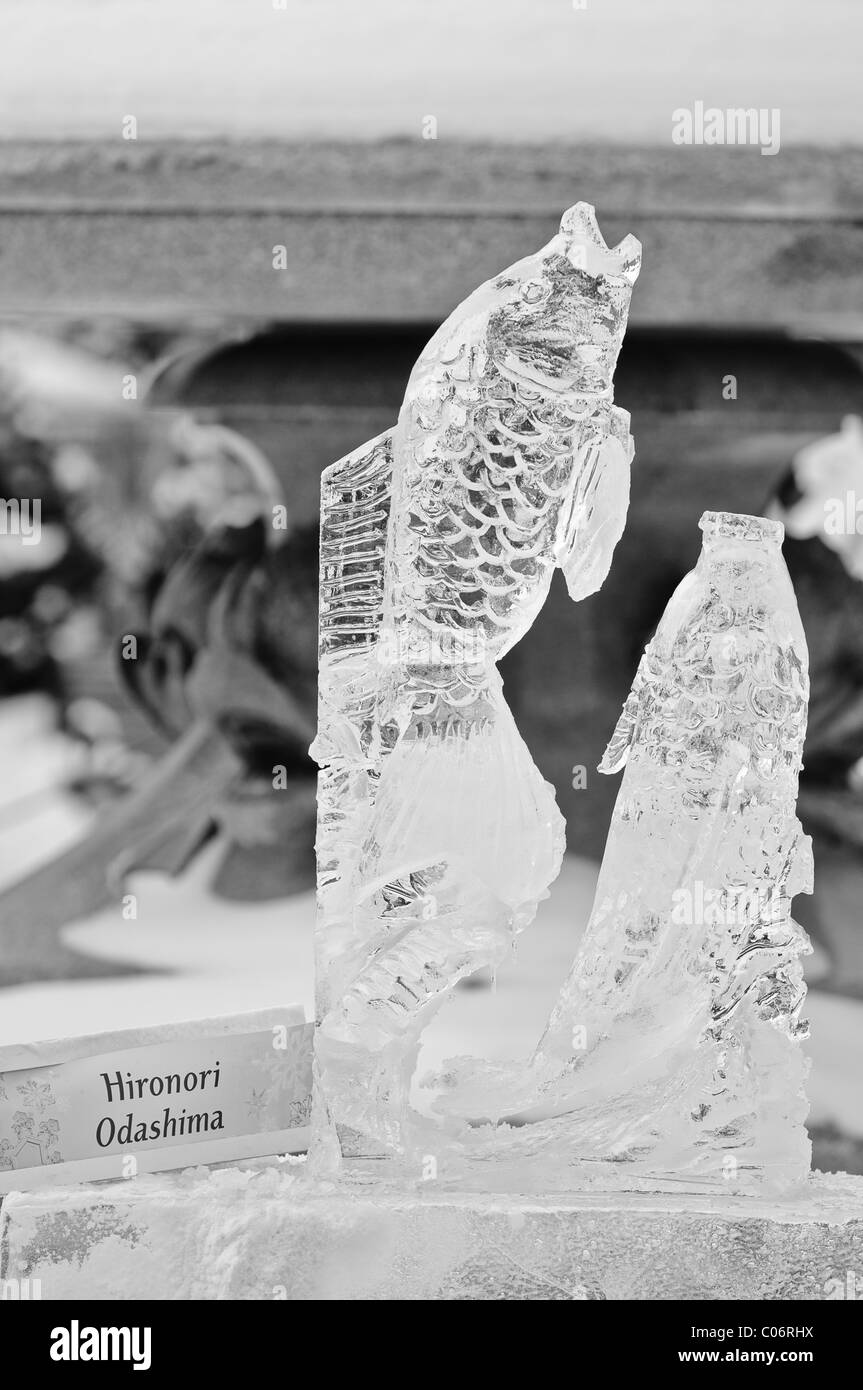 Esculturas de Hielo creado por Hironori Odashima en el bloque 2hr un reto durante el Winterlude en Ottawa, Canadá, 4 de febrero de 2011. Foto de stock